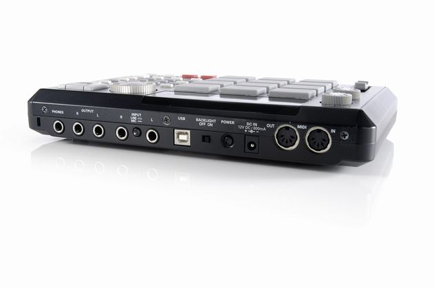 The MPC500 has less ouputs than its bigger brothers, but you can live without them